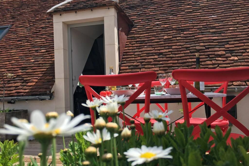 La Terrasse Du Chevalier D'Eon - Loft A Tonnerre Apartman Kültér fotó